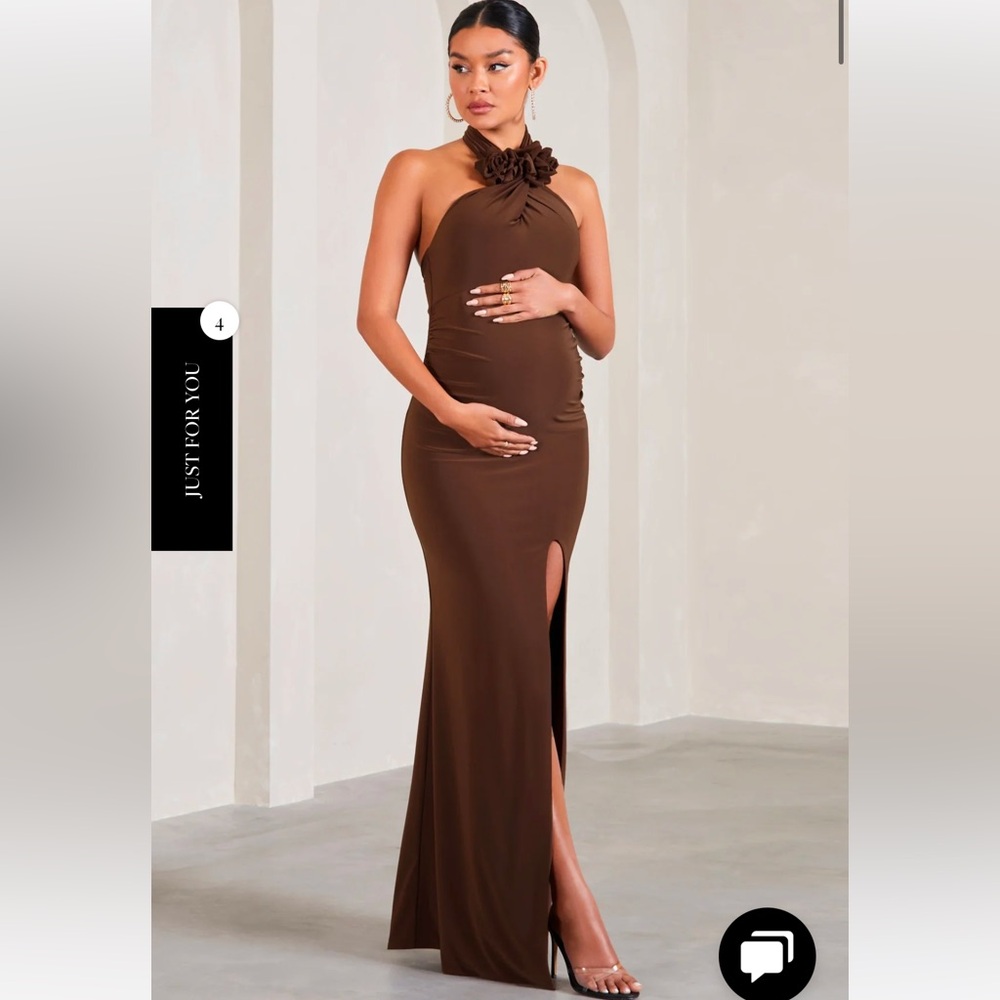 Halter Maternity Dress
Never worn but removed the tag